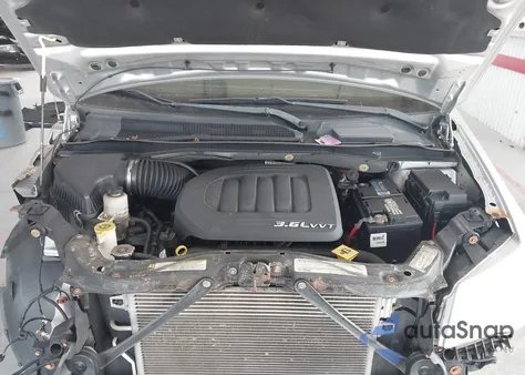 2011 Dodge Grand Caravan Express из США, поврежденный, VIN 2D4RN4DG1BR715453